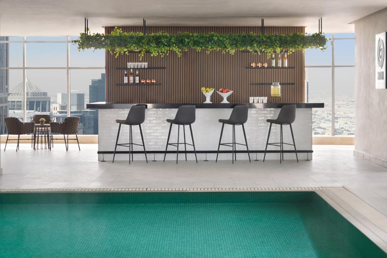 Element By Westin West Bay Doha Hotel ภายนอก รูปภาพ The Sky Bar