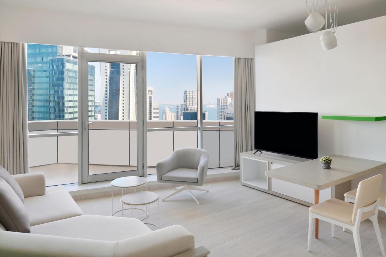 Element By Westin West Bay Doha Hotel ภายนอก รูปภาพ A living room in a condominium