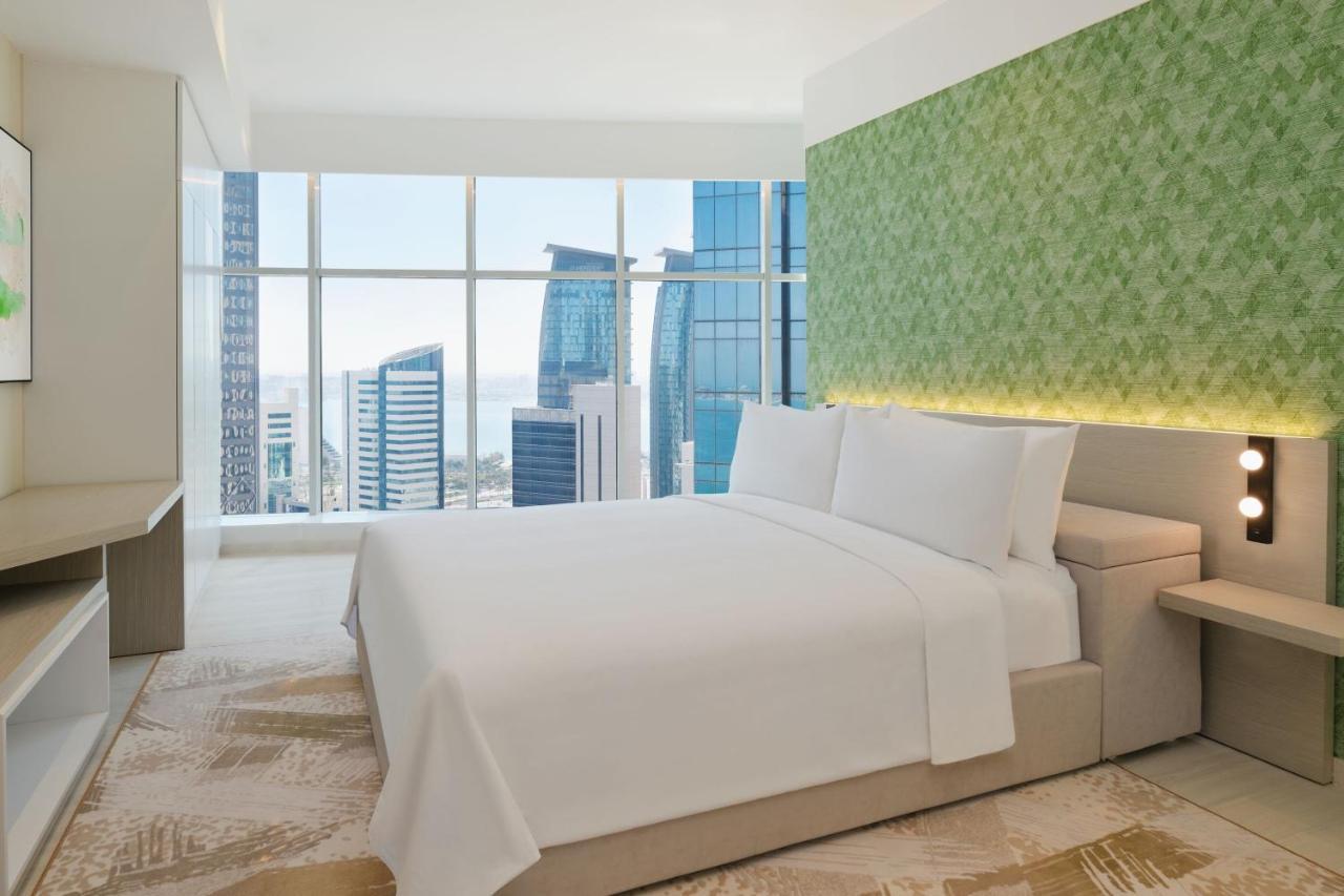 Element By Westin West Bay Doha Hotel ภายนอก รูปภาพ A bedroom at the hotel