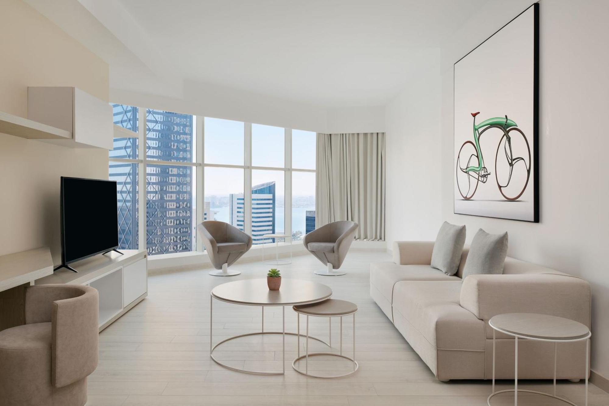 Element By Westin West Bay Doha Hotel ภายนอก รูปภาพ A living room in a condominium