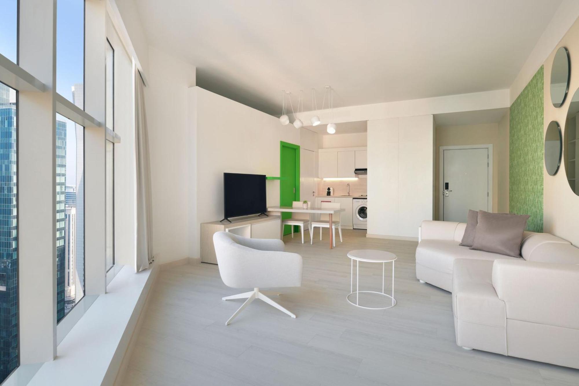 Element By Westin West Bay Doha Hotel ภายนอก รูปภาพ Interior of a typical apartment