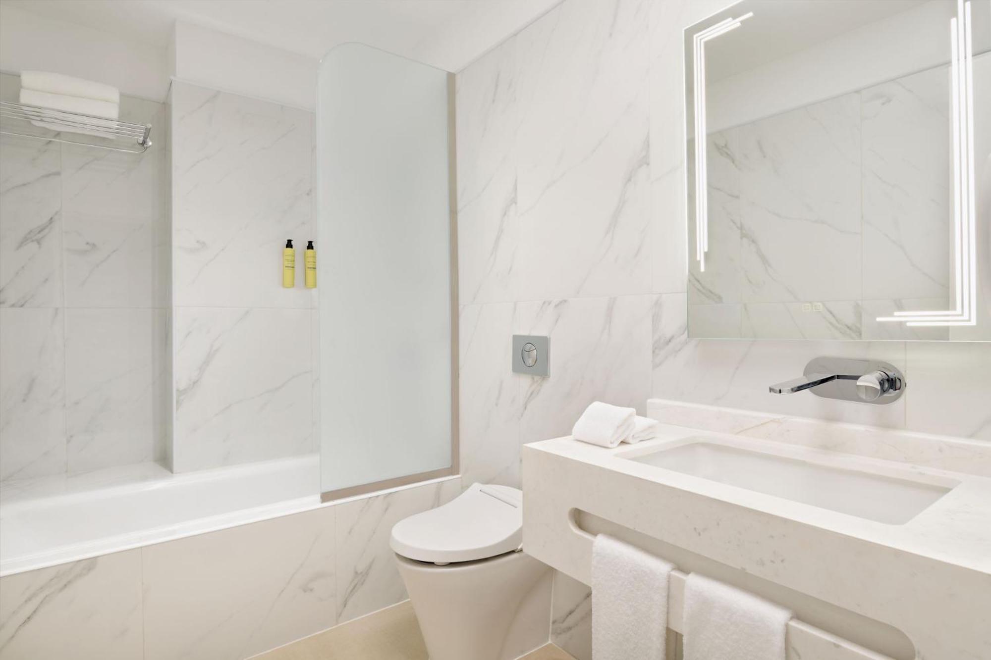 Element By Westin West Bay Doha Hotel ภายนอก รูปภาพ